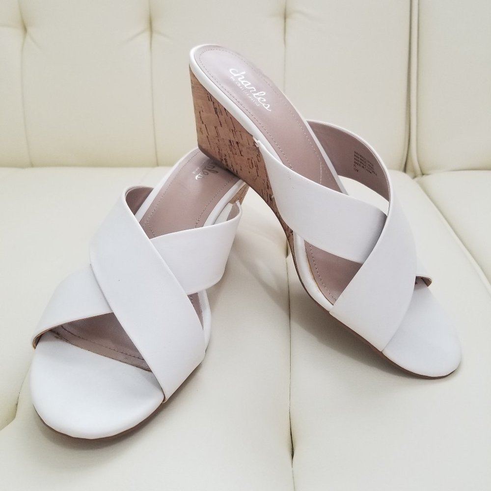 Charles by Charles David Women's 10 M White Wedge Sandals